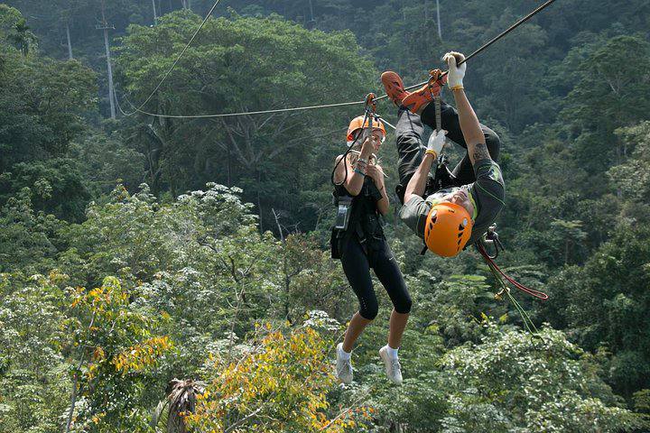 Rope zip Cafe